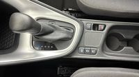 Toyota Yaris 116h Dynamic 5p MY22 — photo 22