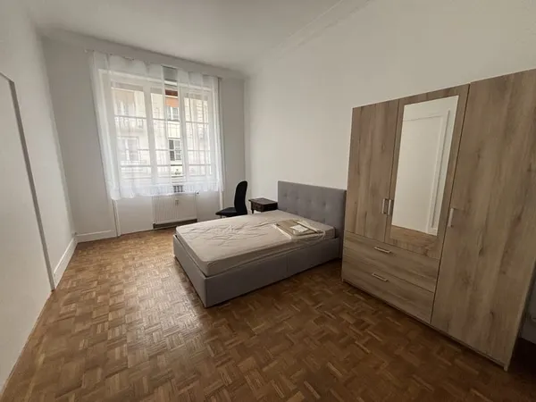 COLOCATION RUE DE LA REPUBLIQUE - CHAMBRE MEUBLÉ 15M2