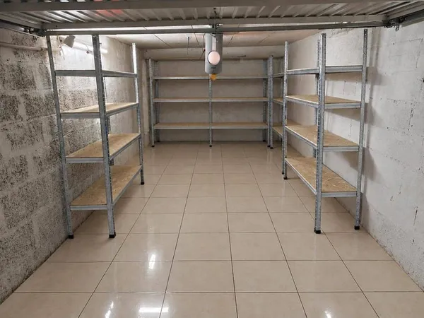 Parking 13 m²