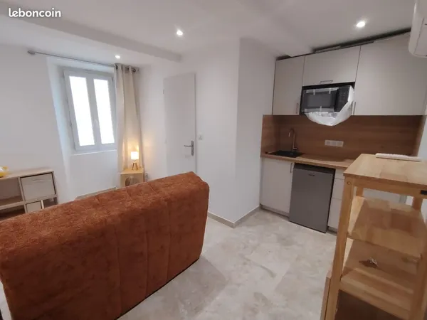 Studio 16m² entièrement meublé