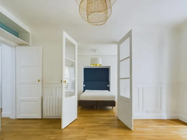 Loue appartement 3 pièces d'une surface de 50.5m², situé Rue Sauffroy à Paris 17ème