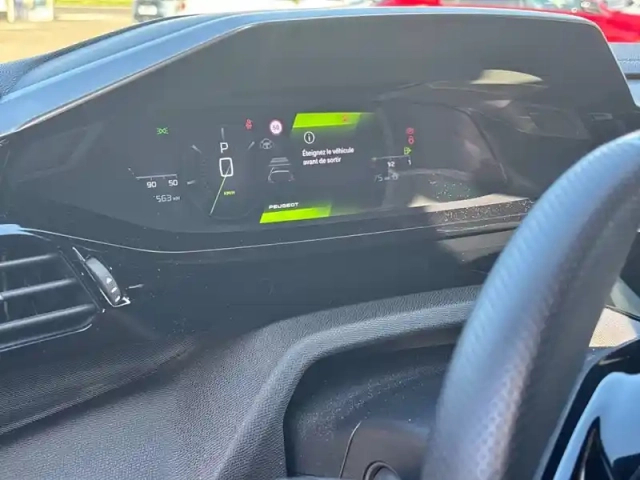 Peugeot 308 hybrid 136 e-dcs6 — photo 10