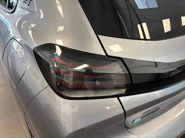 Peugeot 208 electrique 54 kwh 156ch — photo 17