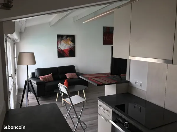 Studio 1 pièce 33 m²
