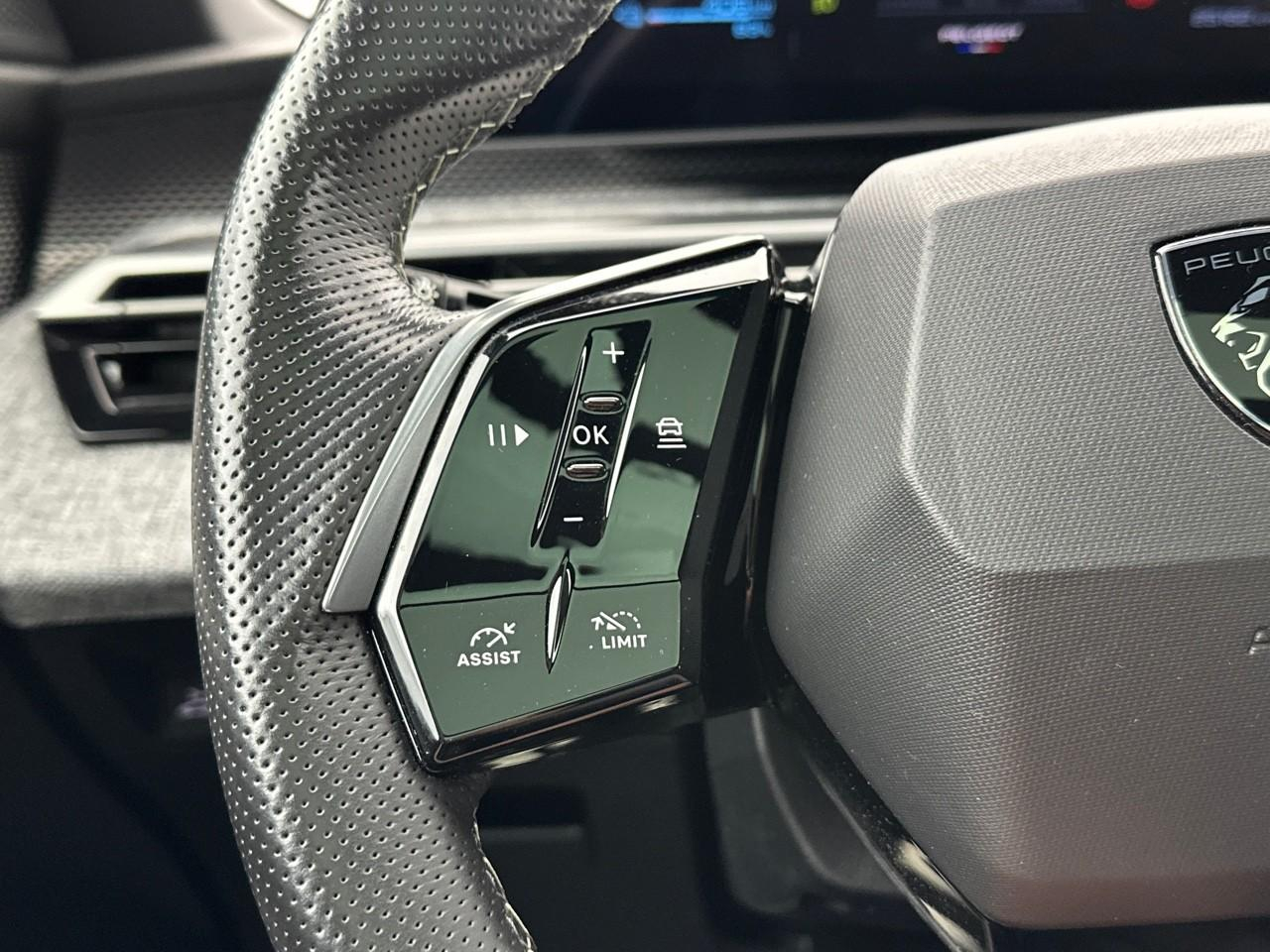 Peugeot 3008 electrique 210 ch 73 kwh gt — photo 19