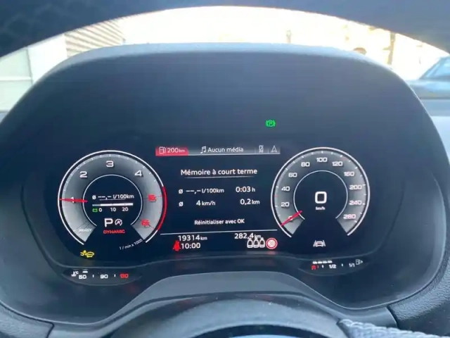 Audi Q2 35 tdi 150 s tronic 7 — photo 94
