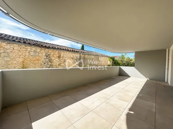 À VENDRE - Appartement T3 de 83 m² avec terrasse de 29 m² ?