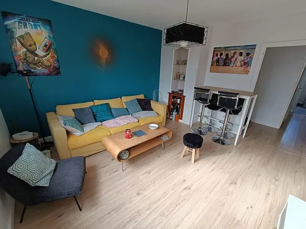 1 chambre dans colocation. St Pavin, Université