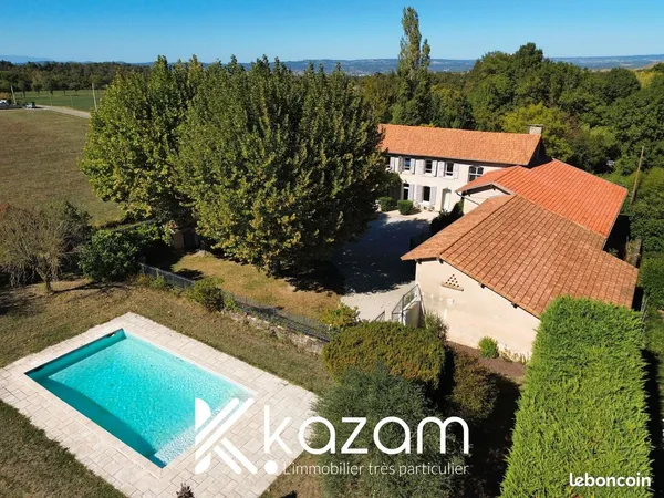 Corps de ferme joliment réhabilité avec piscine et dépendances - Chatuzange-Le-Goubet - Drôme