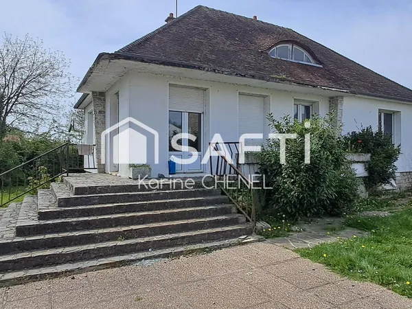 situation rare bagnoles pavillon 4 chambres 700m²