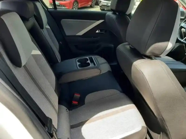 Opel Astra 1.6 turbo 180ch hybrid elegance business bva8 — photo 12