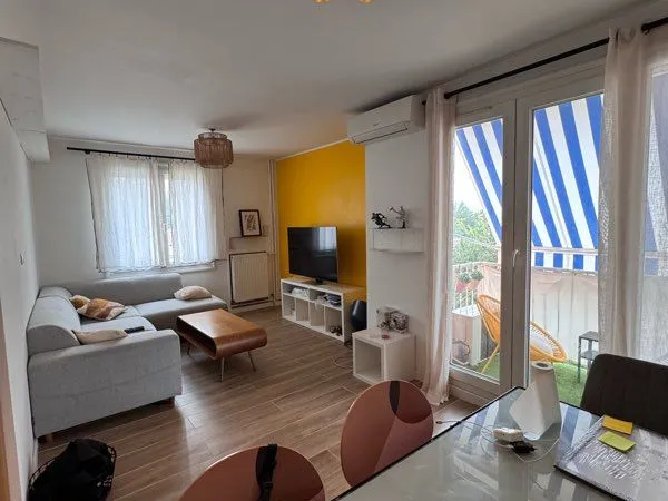 Appartement T3 meublé - 75 m² avec balcon et parking