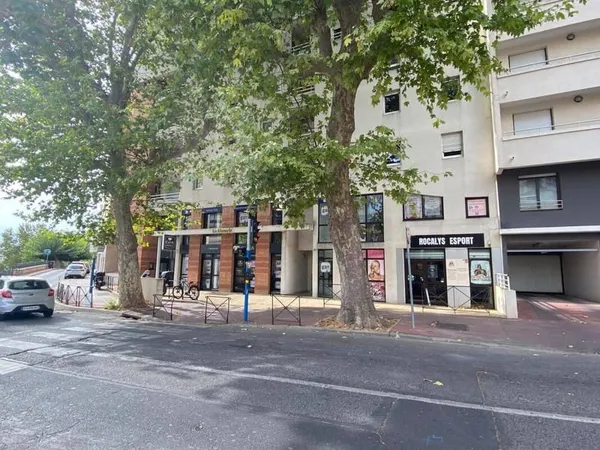 Bureaux 180 m²