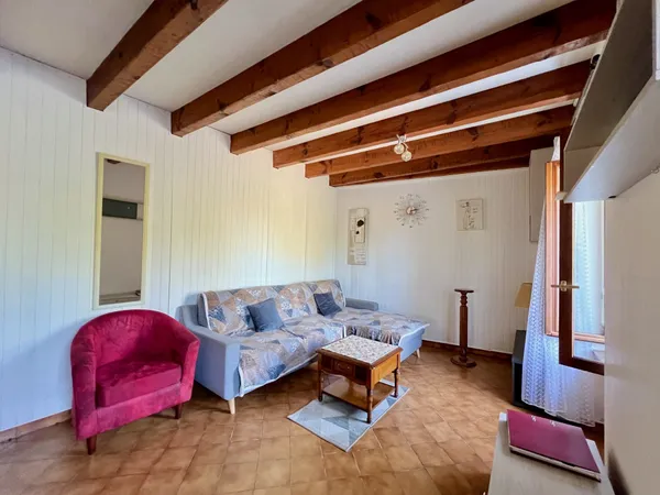 Petite maison 2 chambres meublée centre Aire