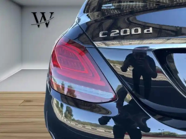 Mercedes Classe C 200 d berline amg lin — photo 14