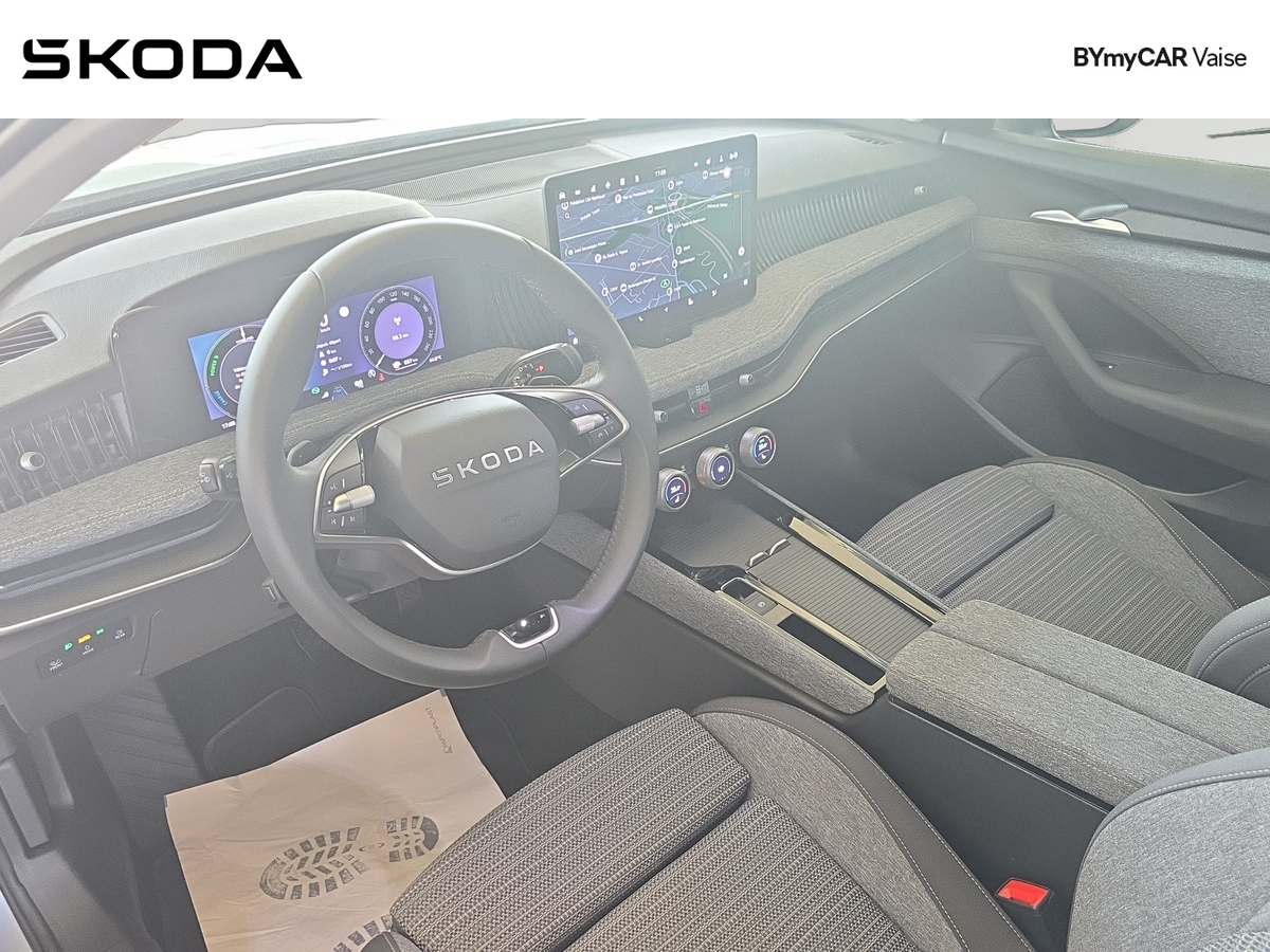 Skoda Superb Combi 1.5 TSI 204 ch PHEV DSG6 — photo 10