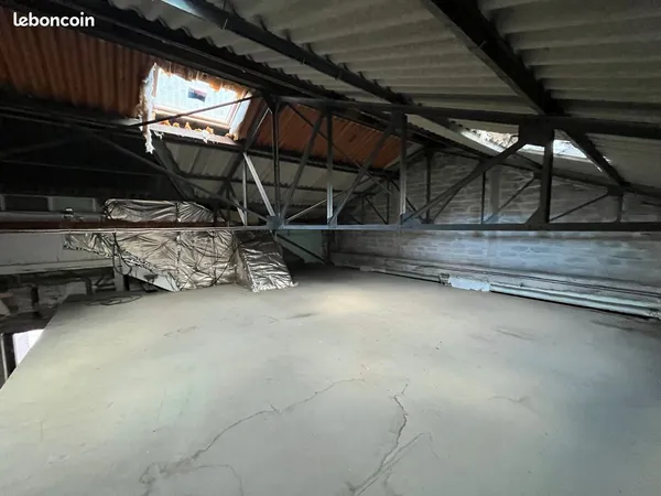 Plateau à rénover - 52 000 - soulte de 26 270 incluse