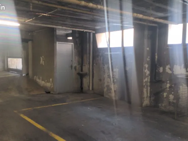 Place parking sous sol