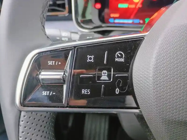 Renault 4 renault  e-tech electrique 150 ch autonomie confort — photo 24