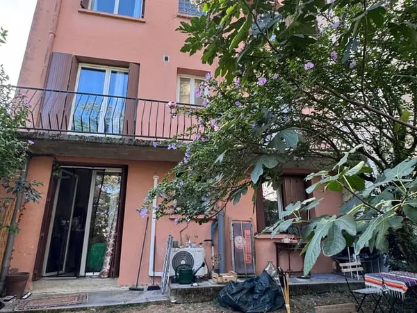 Immeuble de rapport 220 m²