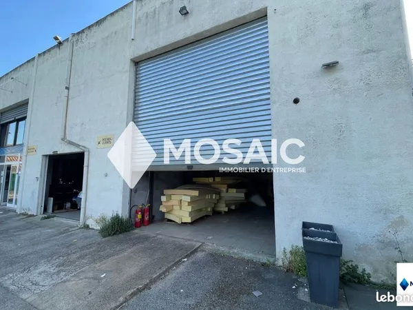 Local 600 m² Mougins