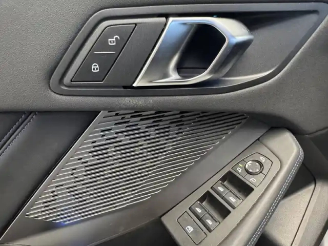 Bmw Serie 1 123 xdrive 218 ch dkg7 — photo 70