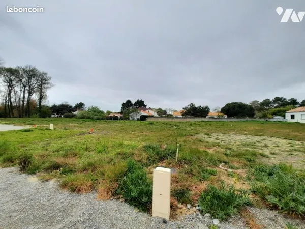 Terrain 628 m² ST HILAIRE DE RIEZ