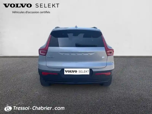 Volvo Xc40 t4 recharge 129+82 ch dct7 ultimate — photo 4