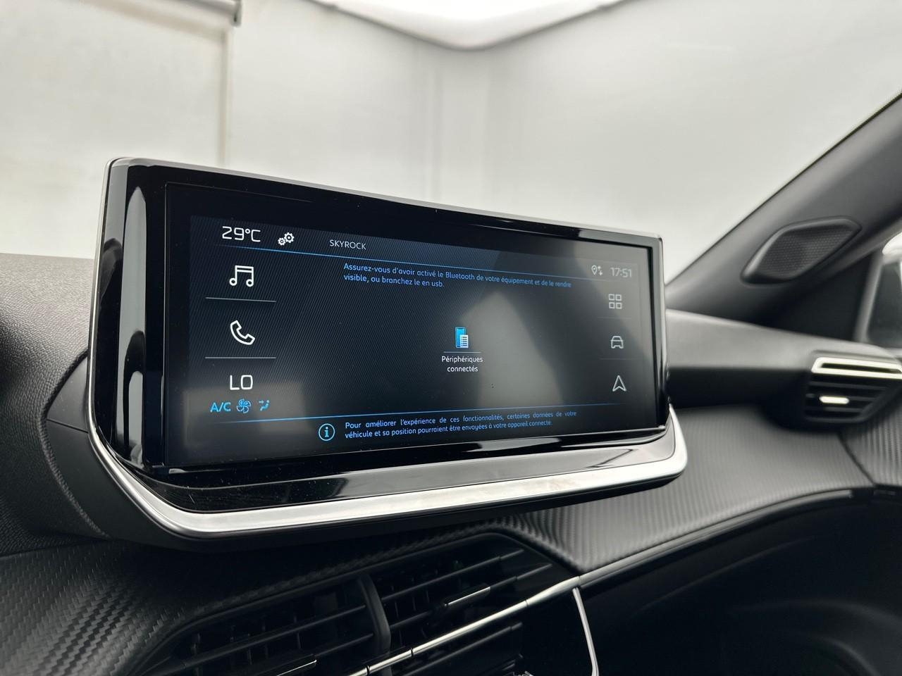 Peugeot 2008 100 s&s bvm6 style — photo 23