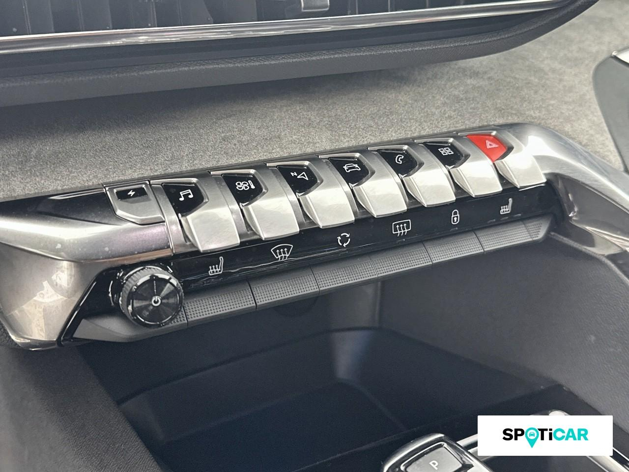 Peugeot 3008 plug-in hybrid4 300ch gt e-eat8 — photo 15