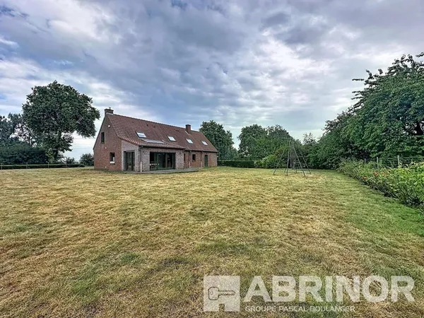 Maison 8 pièces 196 m²
