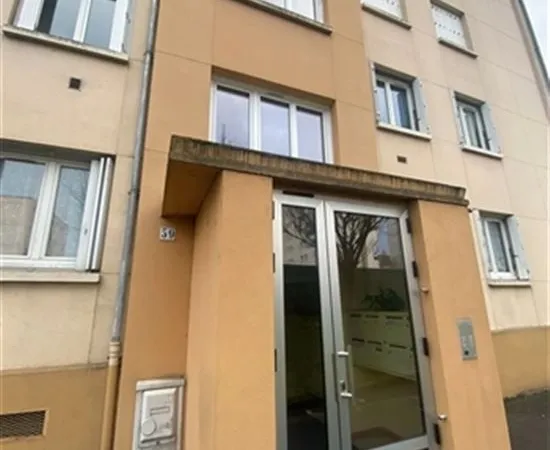Vends appartement F3 face à la gare