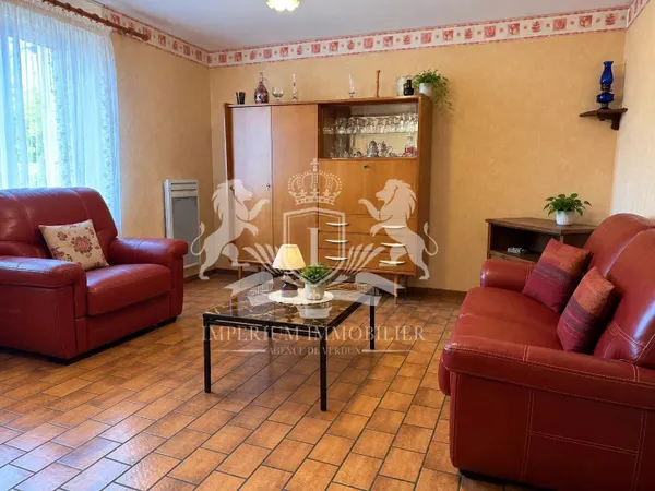 À VENDRE – LES MONTHAIRONS – 136 000 €