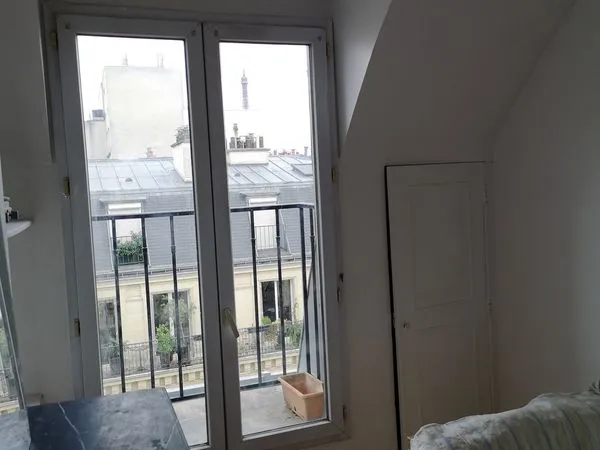 Studette près de Dauphine et Janson