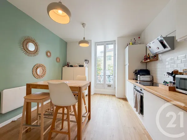 Appartement 6 pièces 147 m²