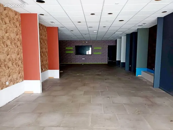 Local commercial 210 m² BRUAY LA BUISSIERE