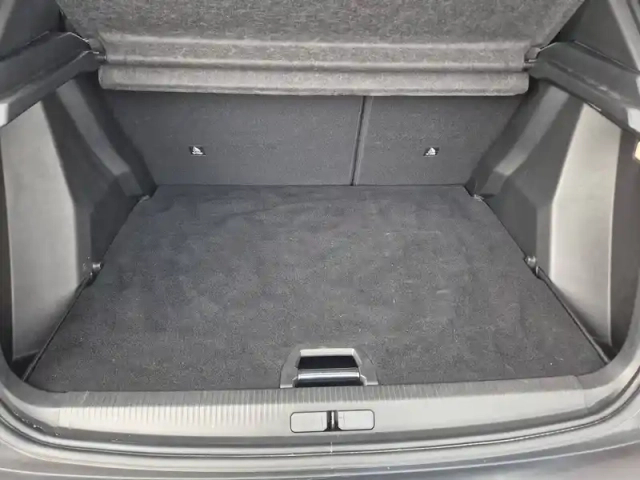 Peugeot 2008 electrique 136 ch — photo 21