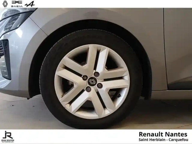 Renault Clio 1.0 tce 90ch evolution — photo 24