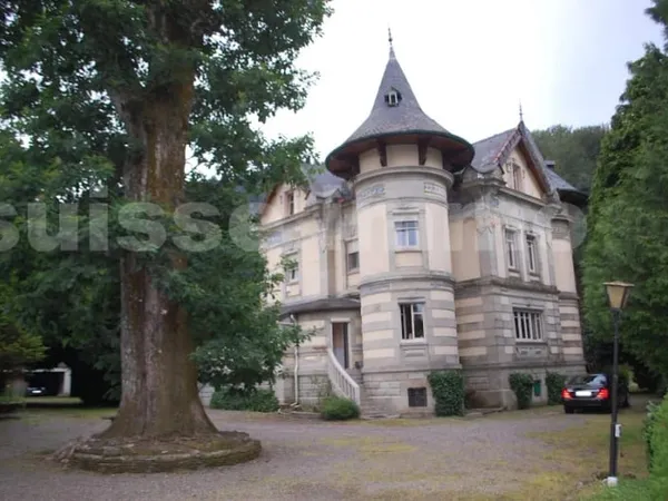 Maison 13 pièces 380 m²