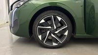 Peugeot 308 PHEV 180ch Allure Pack e-EAT8 — photo 20