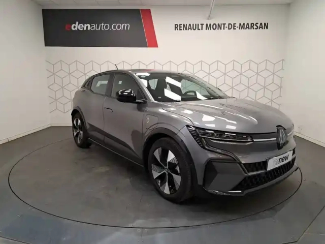 Renault Megane e-tech ev60 220 ch super charge — photo 7