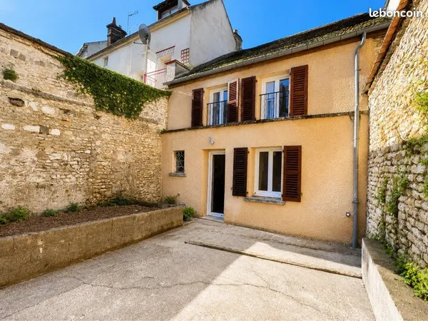DPE B / Maison 2 Chambre / Refaite à neuf / Centre-ville