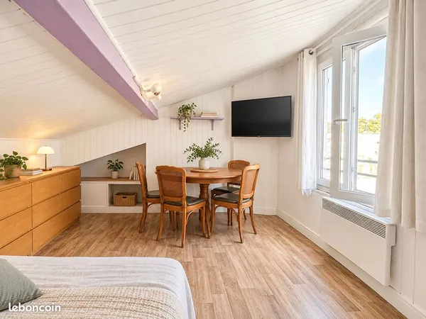 Studio 1 pièce 11 m²