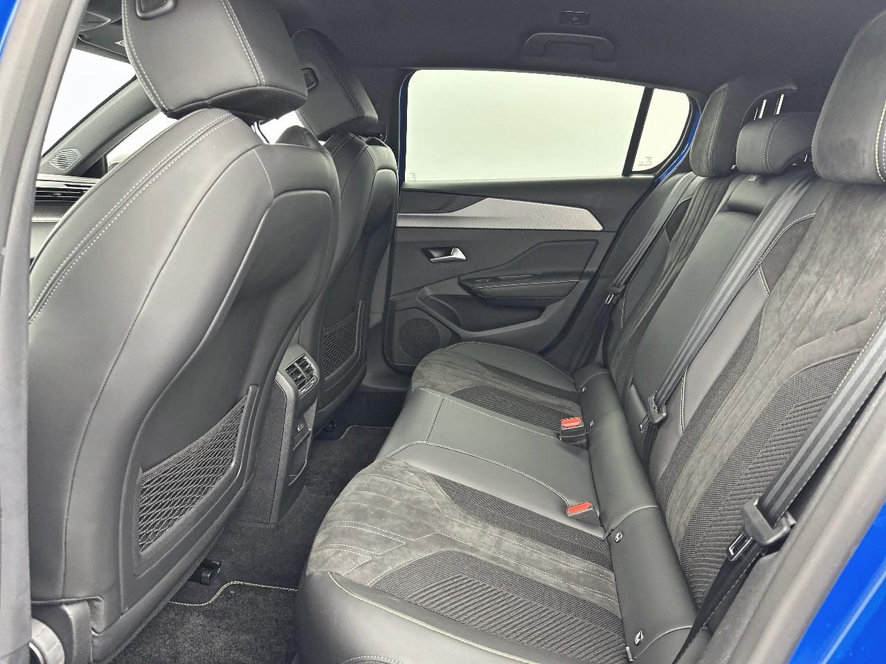 Peugeot 308 phev 180 e-eat8 gt — photo 12