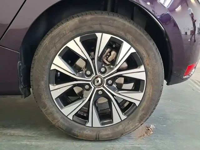 Renault Zoé zoe r110 - 22b — photo 10