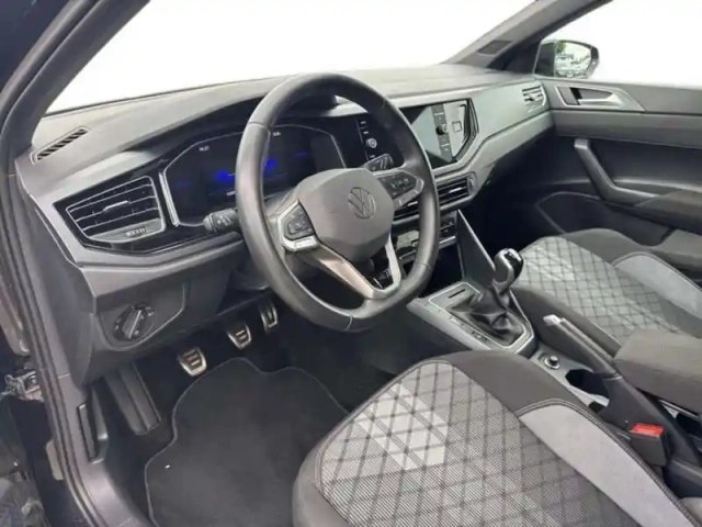 Volkswagen Polo 1.0 tsi 95 s&amp;s bvm5 r-line — photo 9