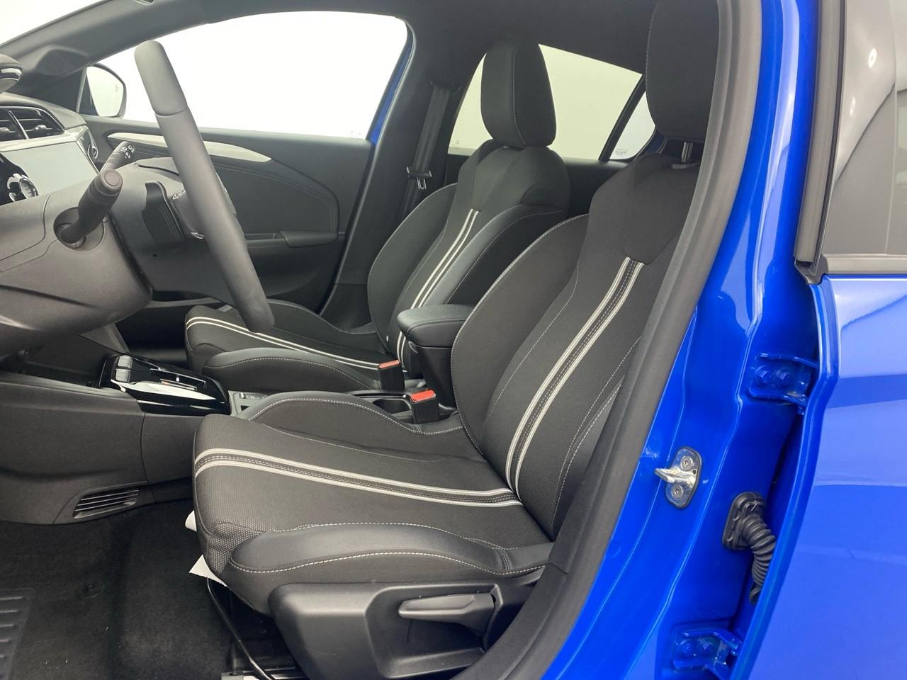 Opel Corsa 1.2 turbo hybrid 145 ch autom gs — photo 9
