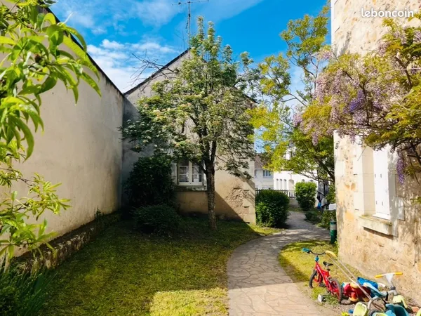 Maison centre Descartes T3