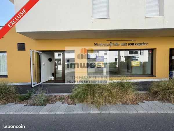 Local commercial 90 m² MELESSE