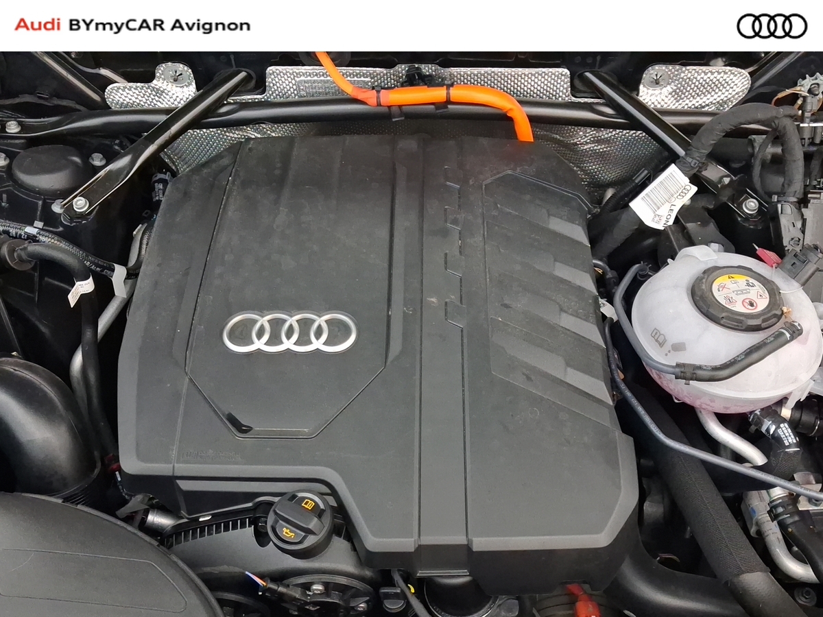 Audi Q5 Sportback 55 TFSIe 367 S tronic 7 Quattro — photo 16